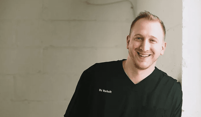 Dr. Steven Vorholt